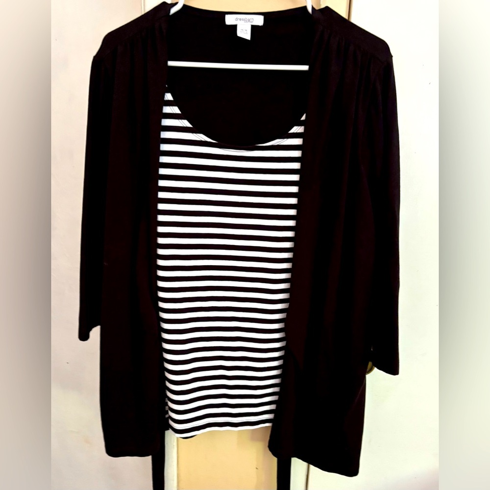 Dress Barn like new 2 in 1 top size 14/16